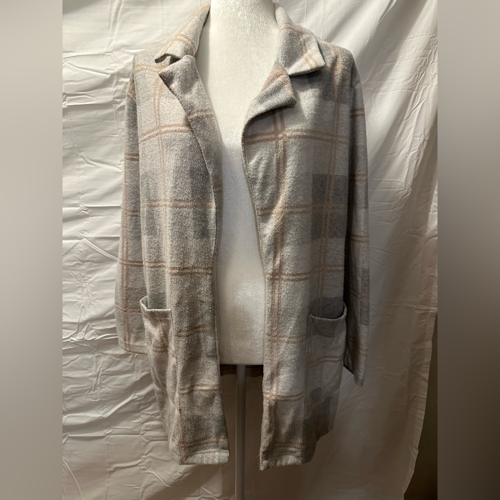 BBJ Los Angeles long line windowpane gray and tan check jacket size L